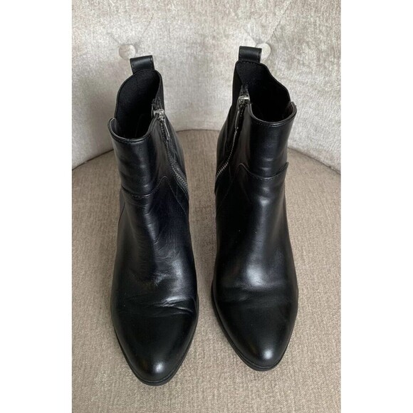 Adrienne Vittadini Women’s Ankle Boots Size 7.5 Leather Black Zip Up - Picture 2 of 8